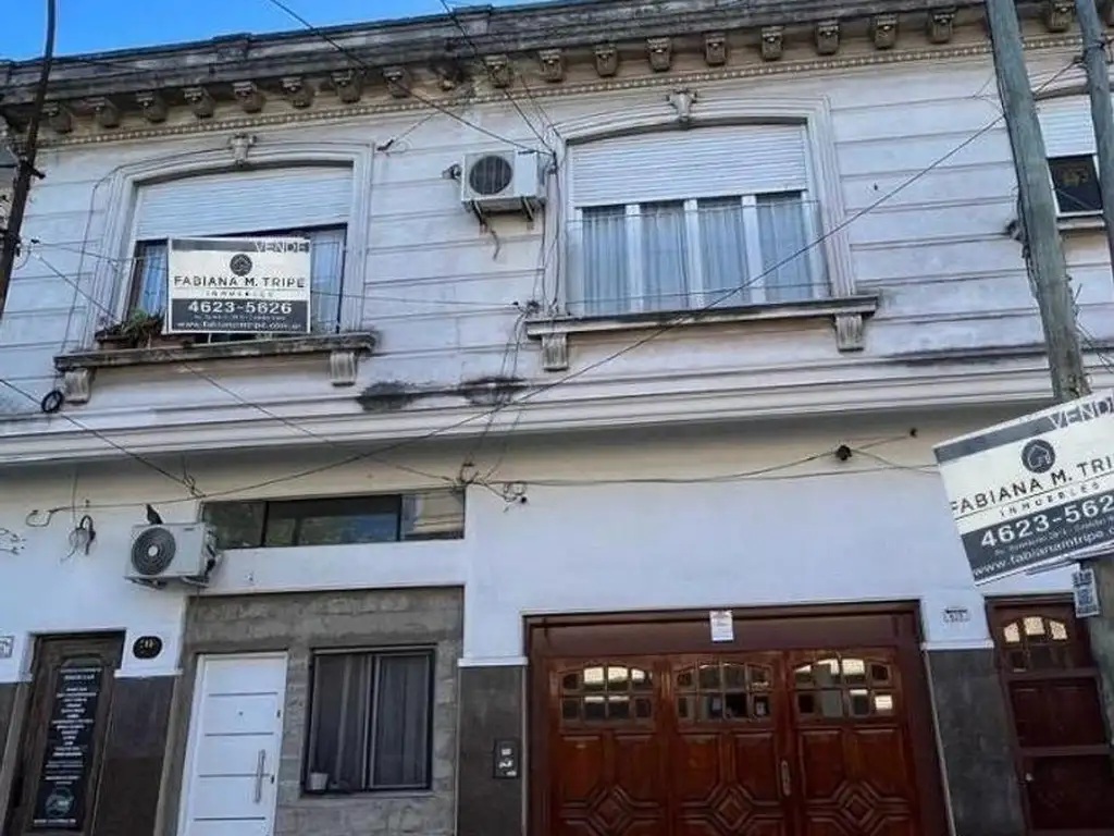 Castelar Centro venta departamento 3 ambientes