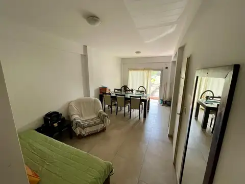 Espectacular departamento en alquiler en pleno corazón de Banfield  2 ambientes con balcón!