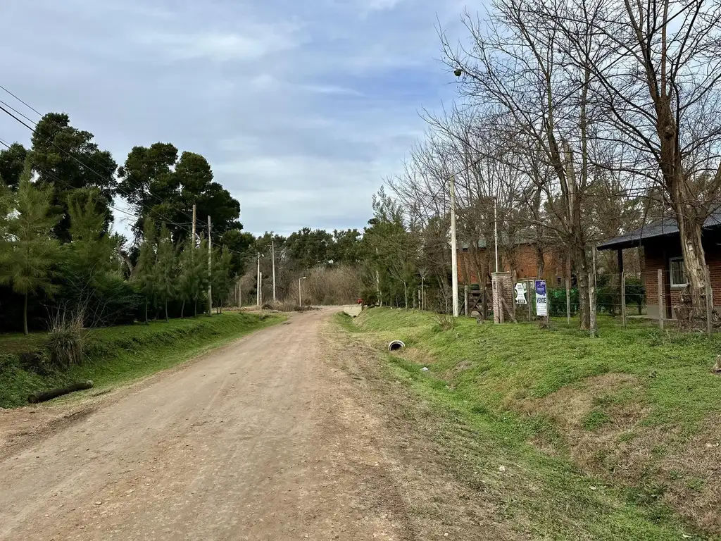 Venta terreno en barrio abierto Los Fresnos, Salvador María, Lobos