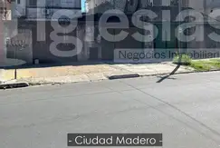 Vivienda multifamiliar sobre lote de 17.32 x 59 metros en Ciudad Madero