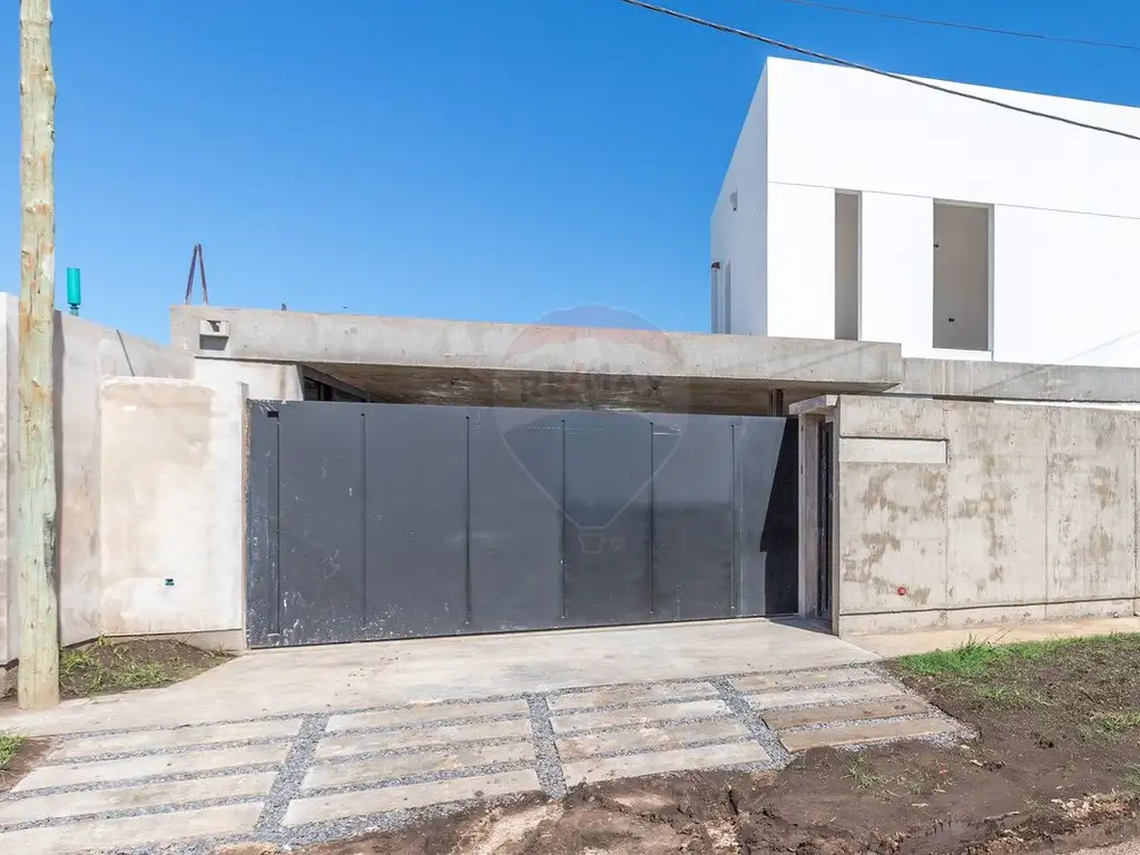 Casa venta La Plata 3 dormitorios a estrenar