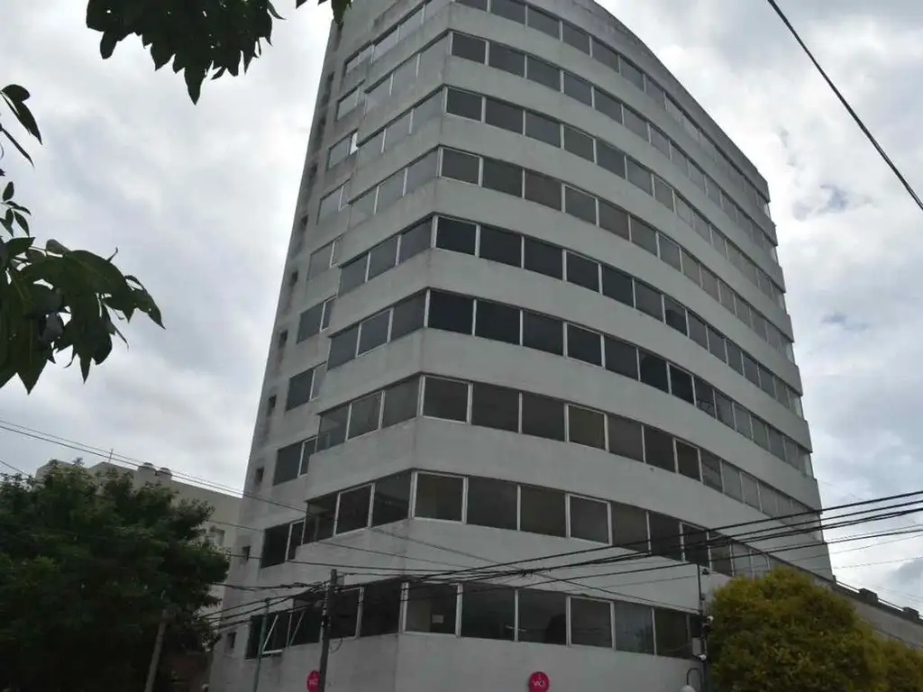 PISO COMPLETO (5to) A ESTRENAR en DOLORES CENTR0