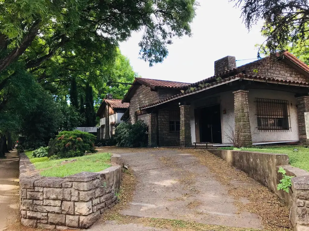 Local en alquiler sobre Avenida Libertador en San Isidro