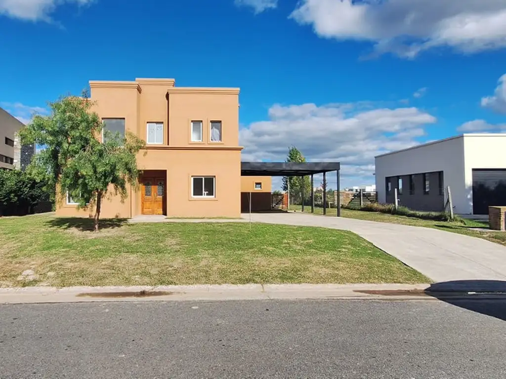 Casa En Venta, San Sebastián, Área 6