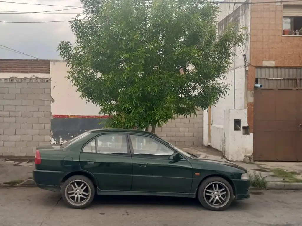 Venta de Galón a Refaccionar en Barrio General Bustos, Córdo