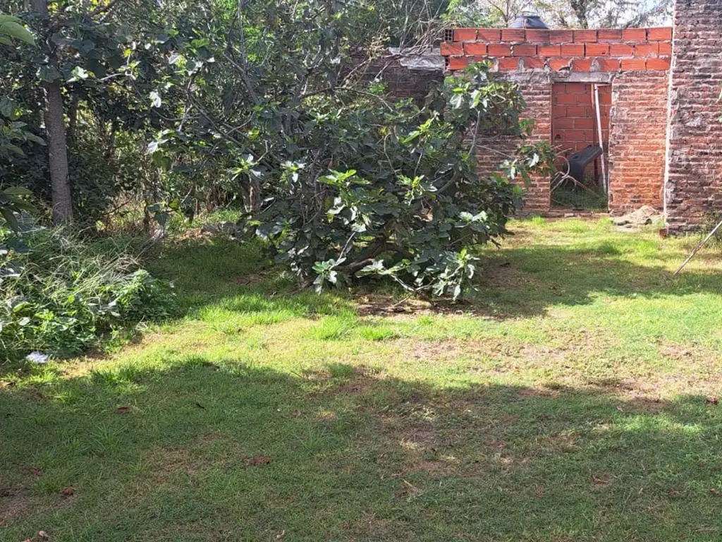 Hermoso lote con casa a refaccionar oportunidad