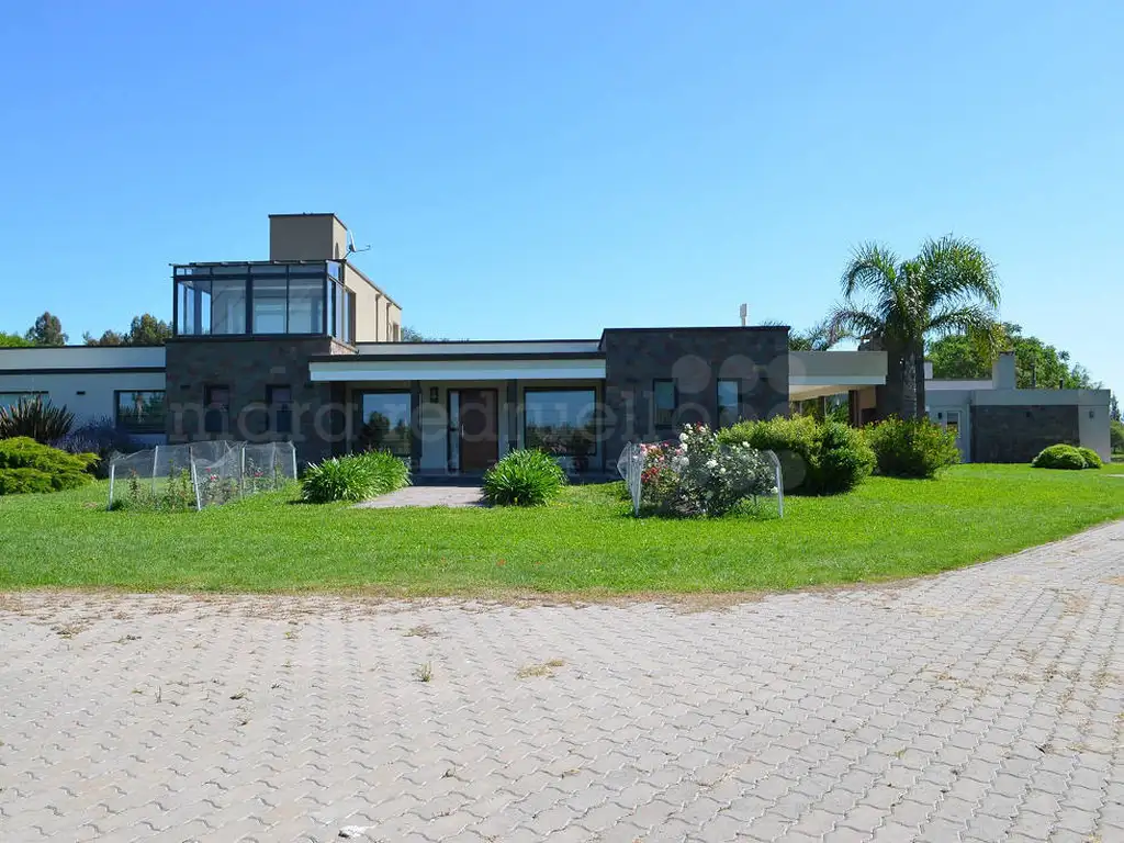 CASA EN VENTA EN CHACRAS LAGUNA VITEL, CHASCOMUS.