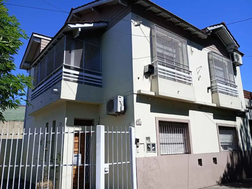 Venta PH 4 amb 2 dorm+ Estudio en Munro Excelente!