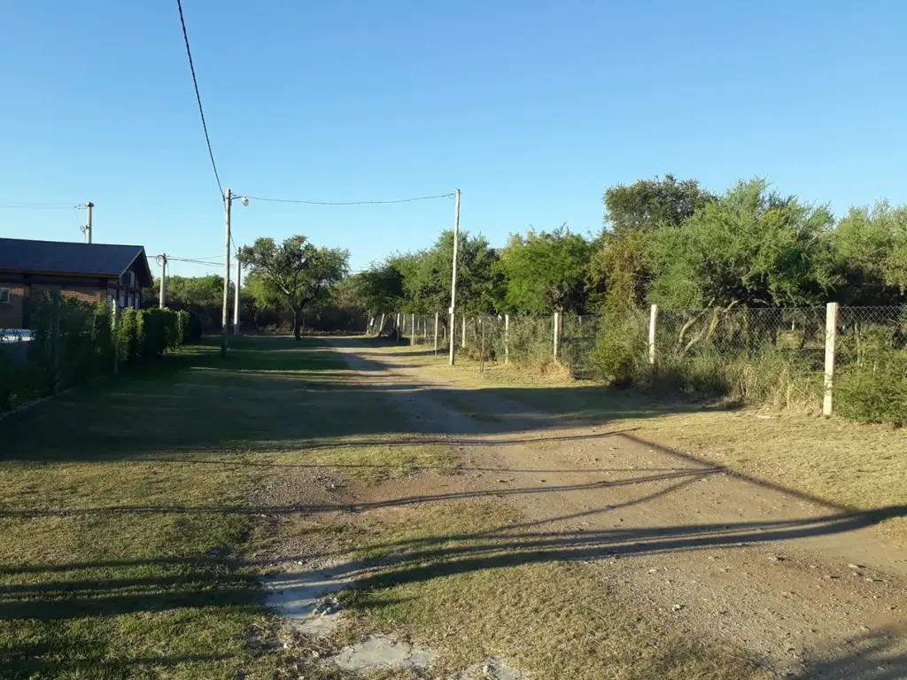 TERRENO EN CARPINTERÍA A 100 M DE LA RUTA 1