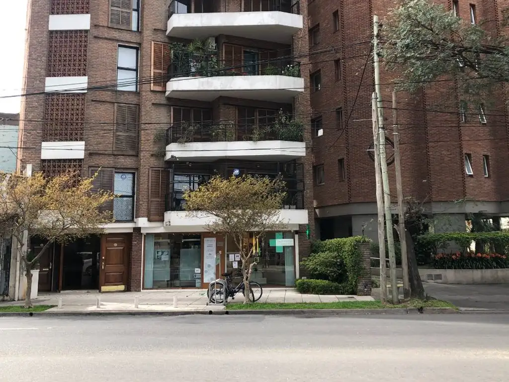 Av. del Libertador 3927, La Lucila Libertador / Río, La Lucila -Excelente Depto