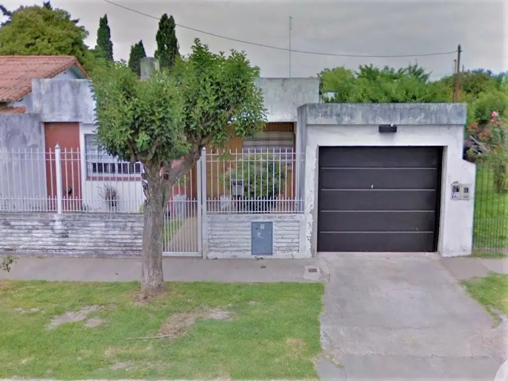 Excelente Casa en venta de 4 ambientes en Plátanos