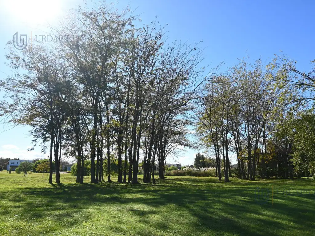 Terreno con vista a la cancha de golf  - Estancias Del Pilar- Barrio Golf