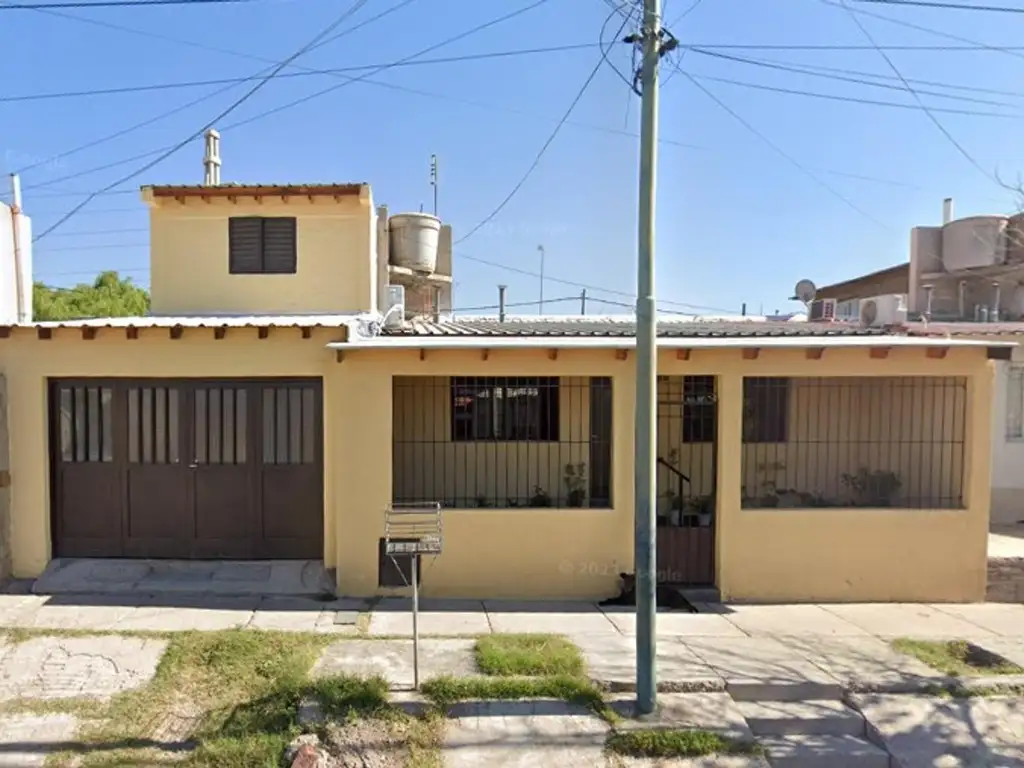 VENDO CASA + DUPLEX EN B° BRASIL GODOY CRUZ MENDOZA