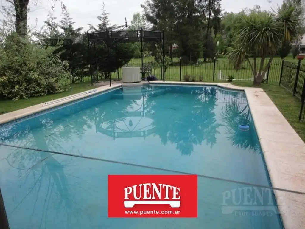 Casa con 5 suites en PA y 1 suite en PB - Saint Thomas