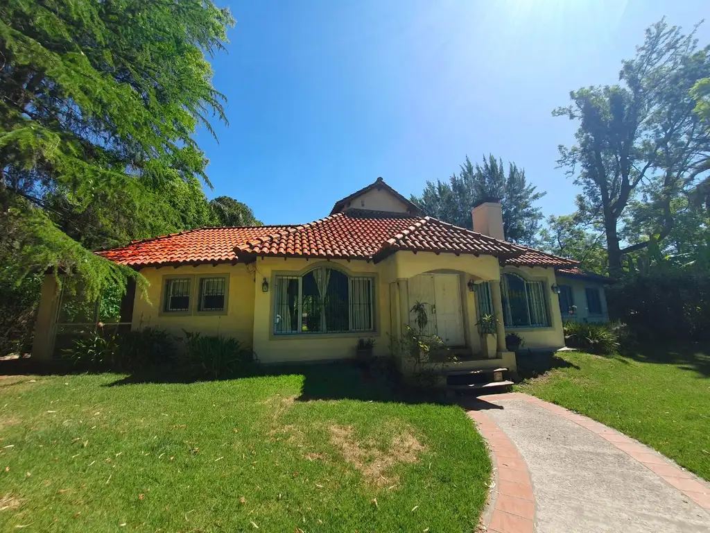 Casa quinta en venta en Barrio El Cazador