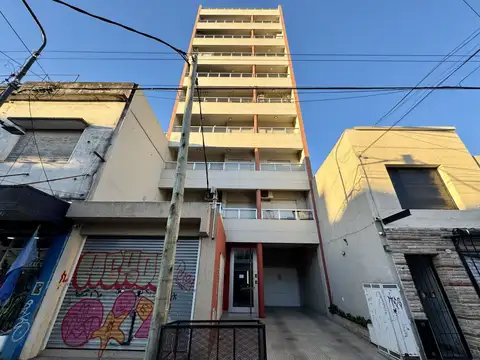 Av La Plata 3400