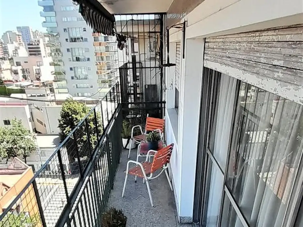 DEPARTAMENTO EN VENTA 3 AMBIENTES SAN TELMO MUY LUMINOSO CON BALCON