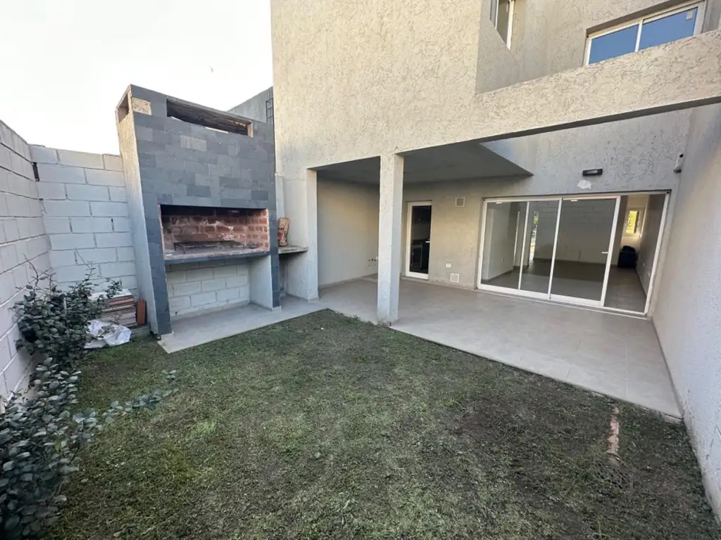 Duplex en Alquiler 3 dormitorios La Paya 2