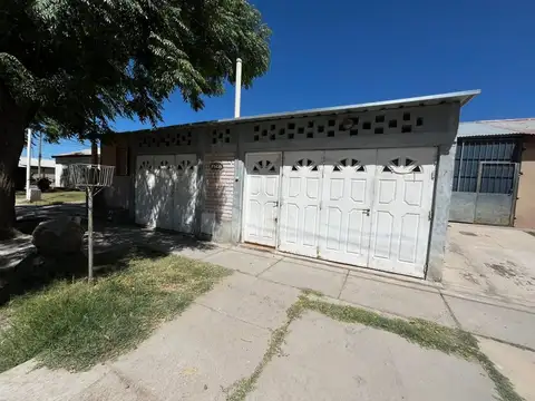 Venta Casa a metros de la calle Bouquets Isidoro