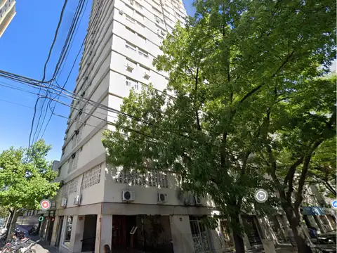 Departamento 3 ambientes frente, en venta en Monte Castro