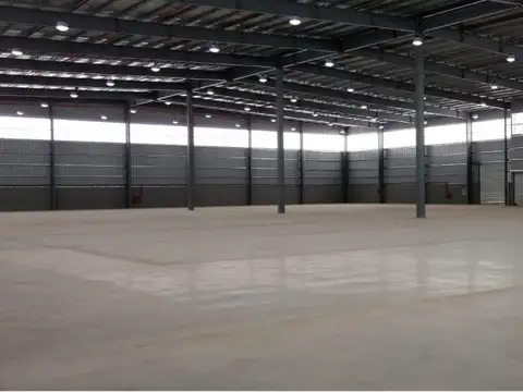 Módulos de 2.300 a 18.000m2 en Centro Logístico Premium