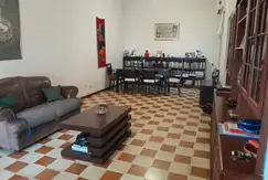 Venta de casa 4 amb en lote propio a una cuadra del Parque Chacabuco