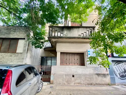 Casa en Venta en La Plata [Cod: -2119]