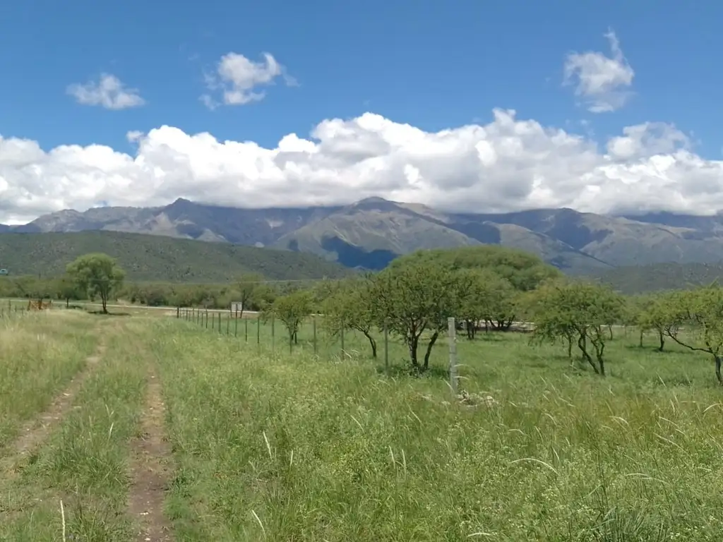 Terreno en Quebrada de los Pozos, Villa de las Rosas.