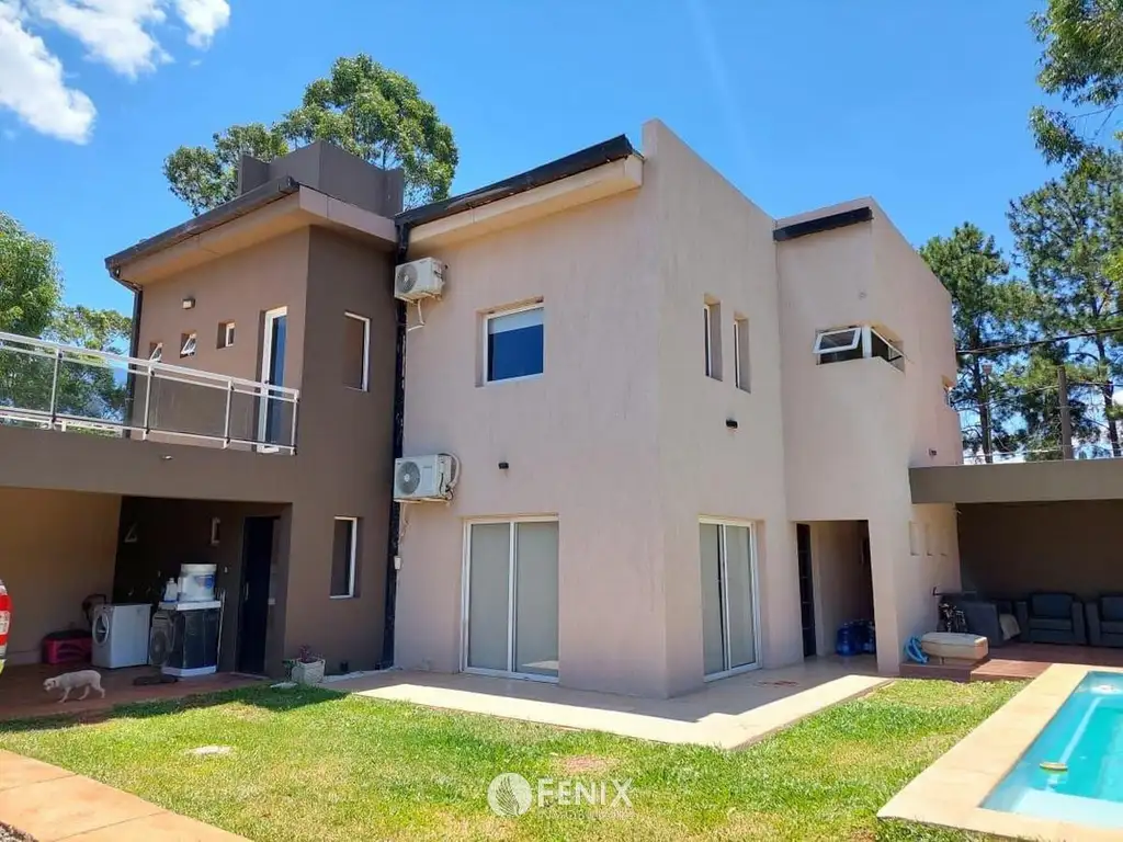 CF1171 - CASA EN VENTA Z/ AV. TAMBOR DE TACUARÍ Y AV. COSTANERA