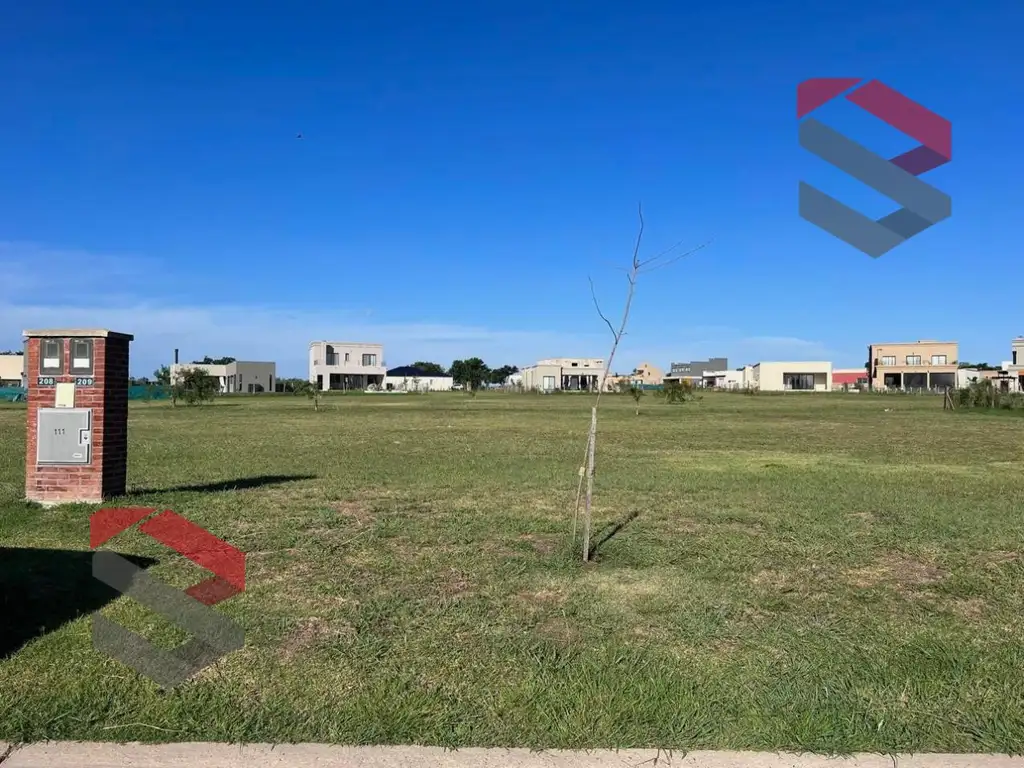 En Venta Terreno en Santa Lucia, Pilar del Este