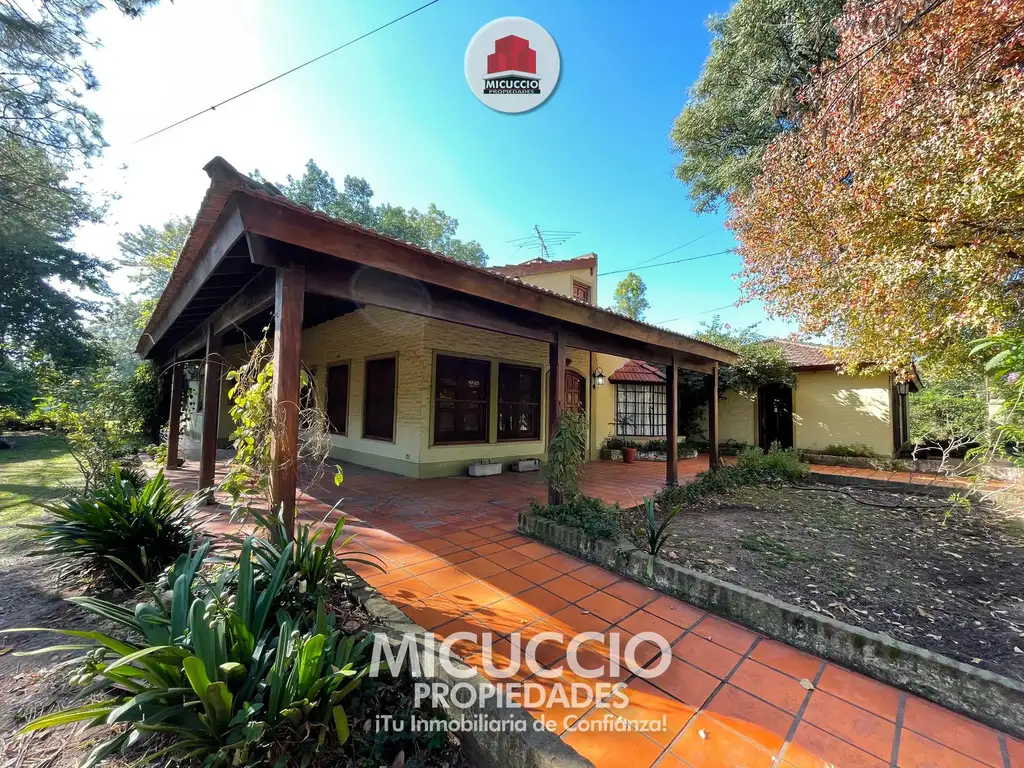 Casa en venta, Lamadrid 451 entre Av. San Martín y Cervantes, Belén de Escobar. APTA CREDITO.