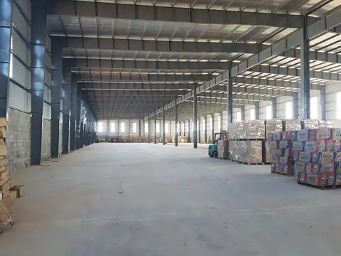 Inmueble de 5.000 m2 cubiertos en Complejo Industrial s/  Aut. Panamericana - Ruta 8 Km 64.