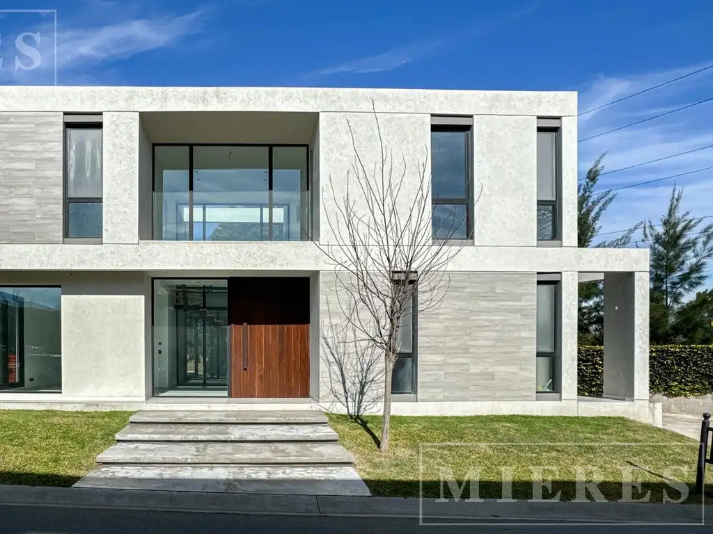 Casa en venta en el Barrio Cerrado Rincón de La Horqueta