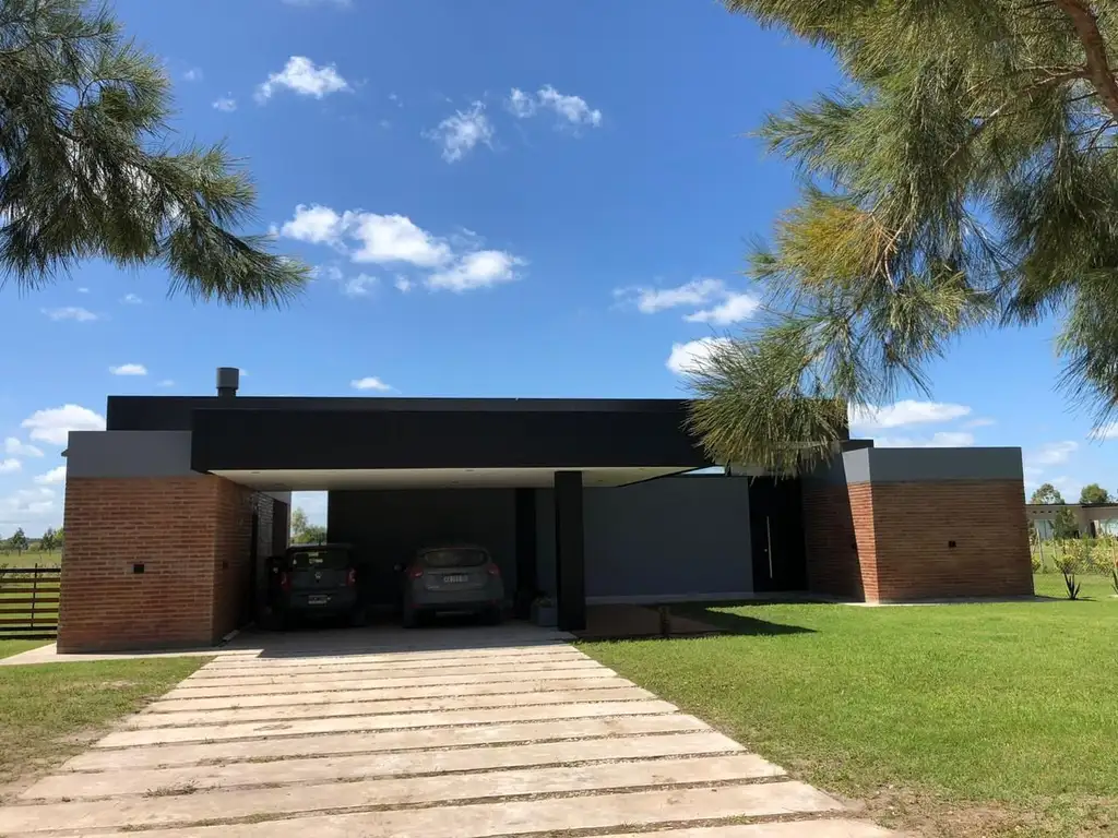 Casa - Venta - Argentina, Brandsen