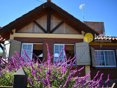 CASA CON DOS CABAÑAS Y PISCINA EN MERLO