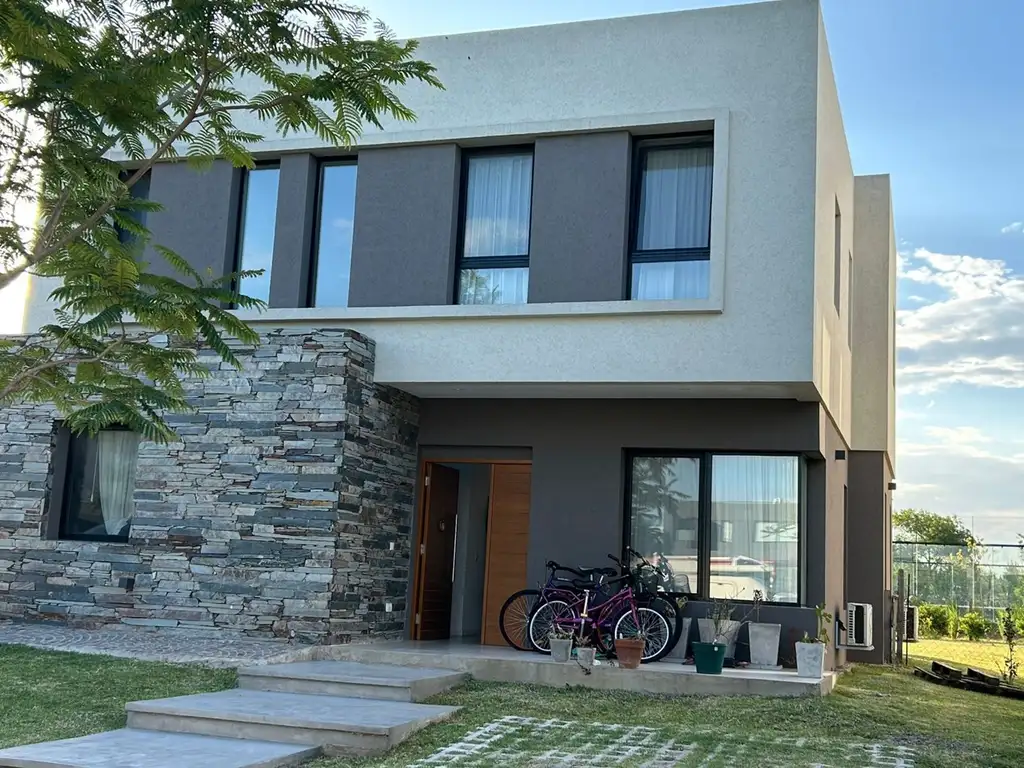 Casa  en Venta en Castaños, Nordelta, Tigre