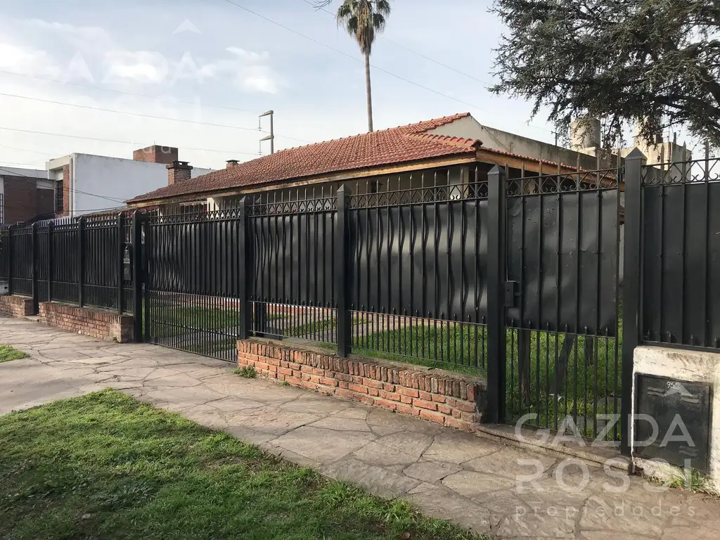 Casa en Burzaco Este