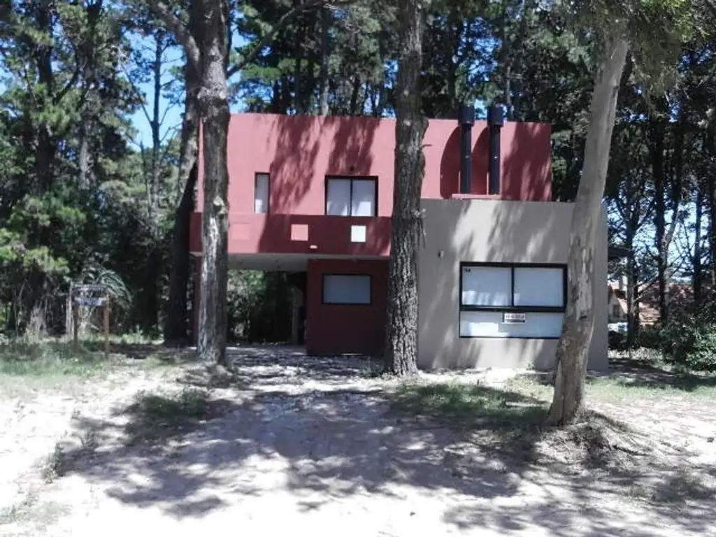 Casa de 4 ambientes - Valeria del Mar - Pinamar