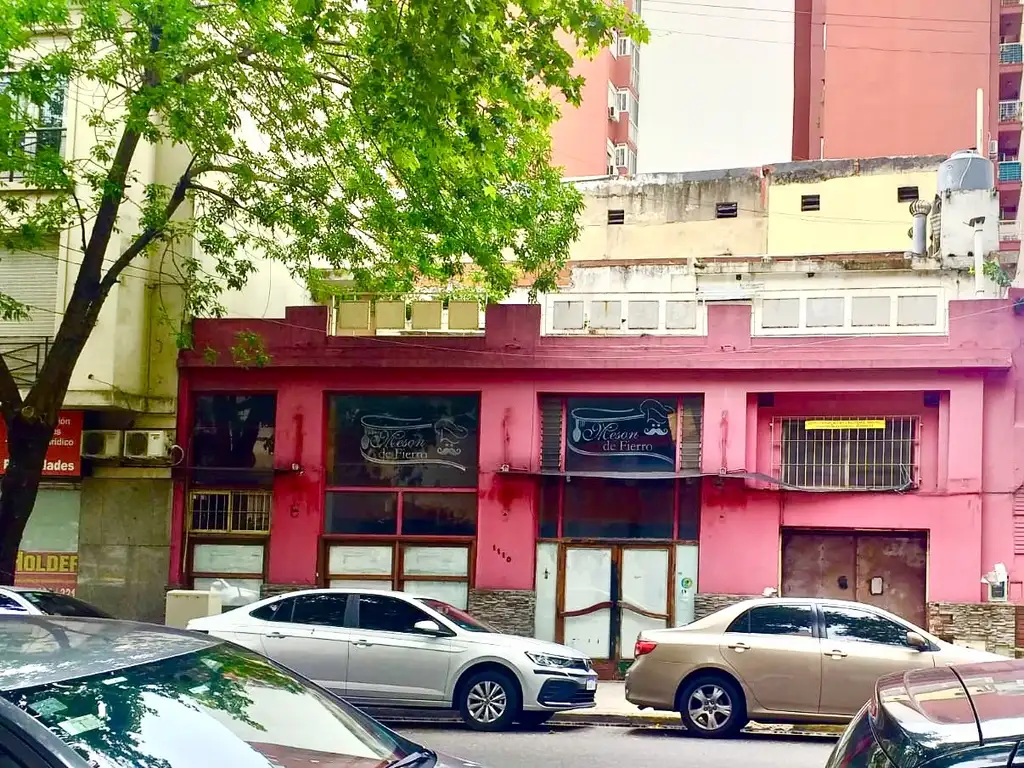 Venta terreno en Boedo a media cuadra de la Av. San Juan y a tres de la av. Independencia