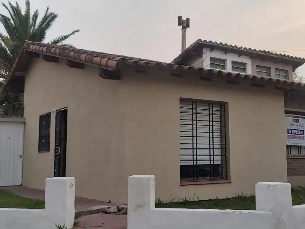 Chalet en venta,  Barrio Aeronáutico Ituzaingó