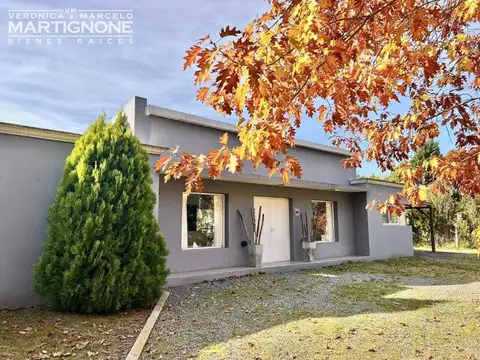 Casa con pileta de natación Altos de Manzanares