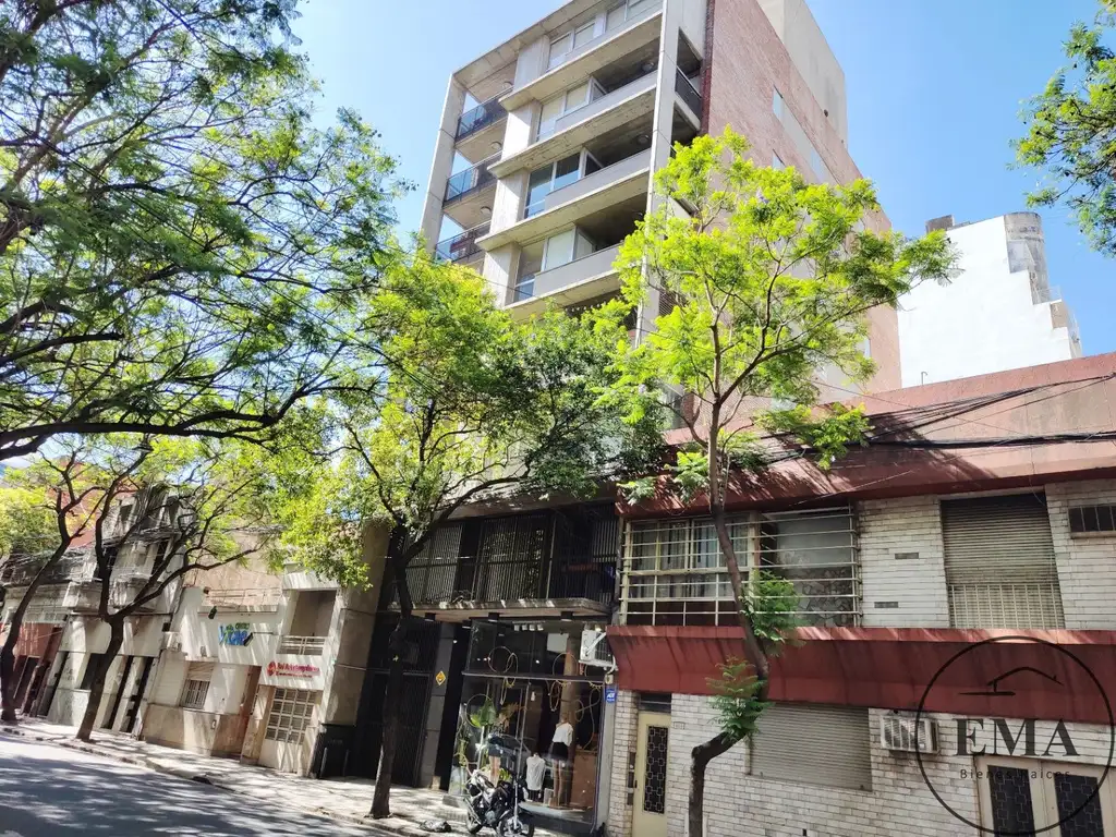 Departamento en venta de 1 dormitorio c/ cochera en Centro