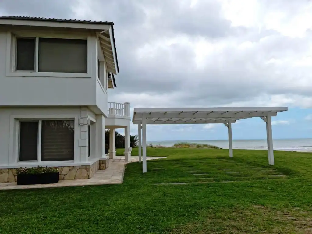 A1  -casa Al Mar En Carilo, Impecable, Excelente. Vistas Panorámicas -