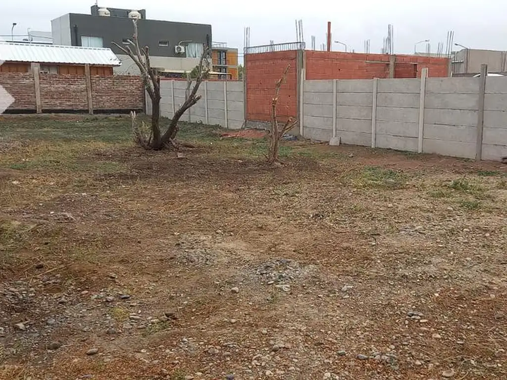 TERRENO EN VENTA  , B° ALTOS DE ALBERDI 2 - PLOTTIER