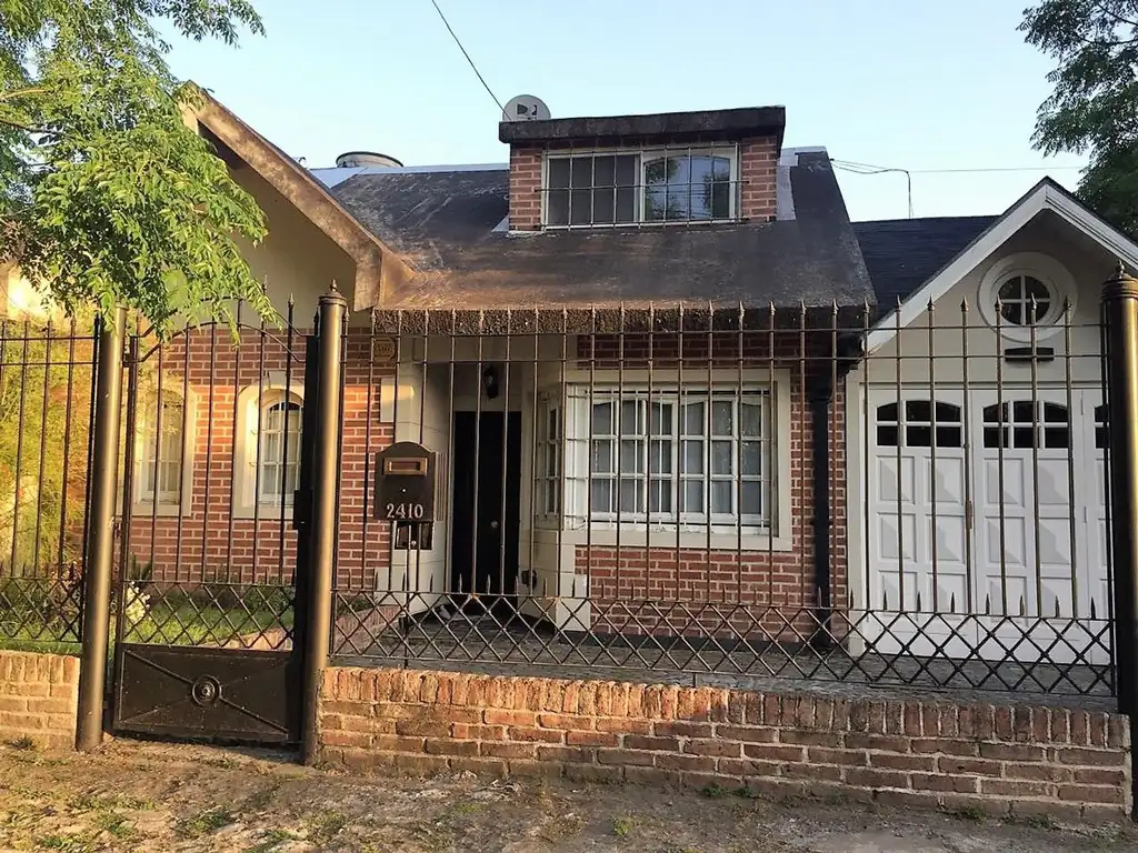 MUY BUEN CHALET CON DETALLES DE CATEGORÍA