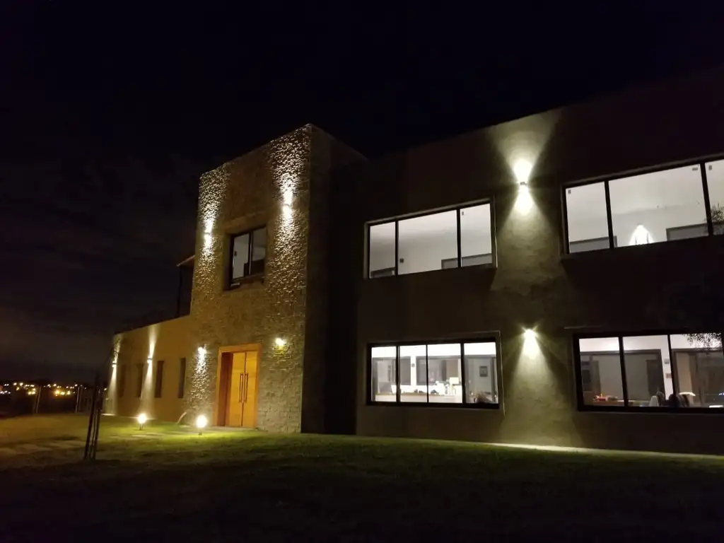 CASA A LA VENTA EN Bº CERRADO SAN SEBASTIAN - ESCOBAR-