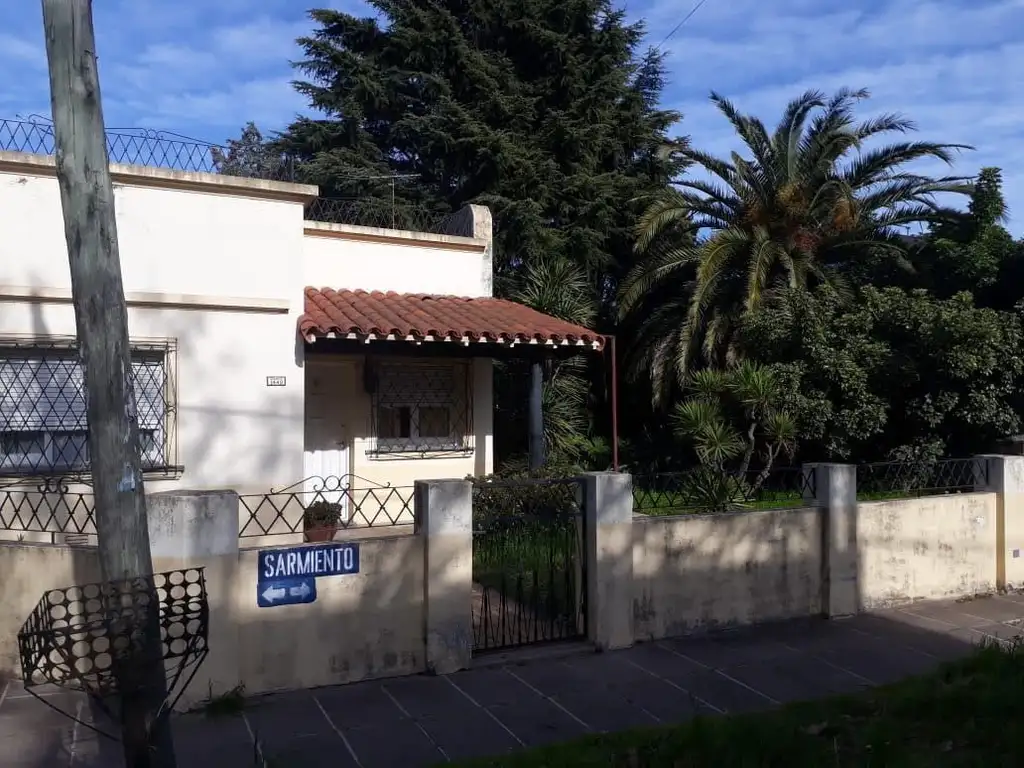 Casa - Venta - Argentina, Quilmes - Sarmiento 1400