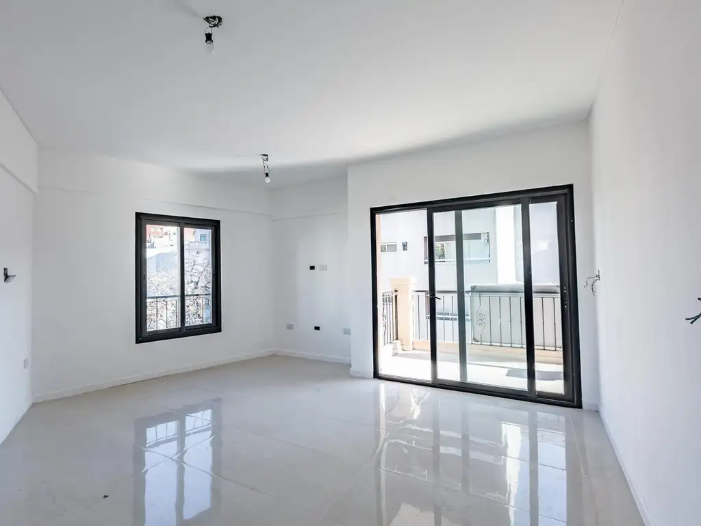 Venta Departamento a estrenar 3 amb, excelente zona, 2 balcones, excelente luz