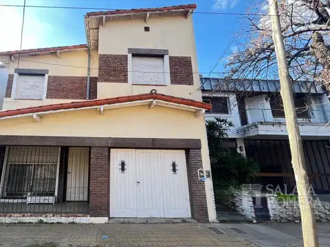 Casa  en venta  - Florida  Vicente Lopez  -  , Lote propio de 8,66 x 17,32-