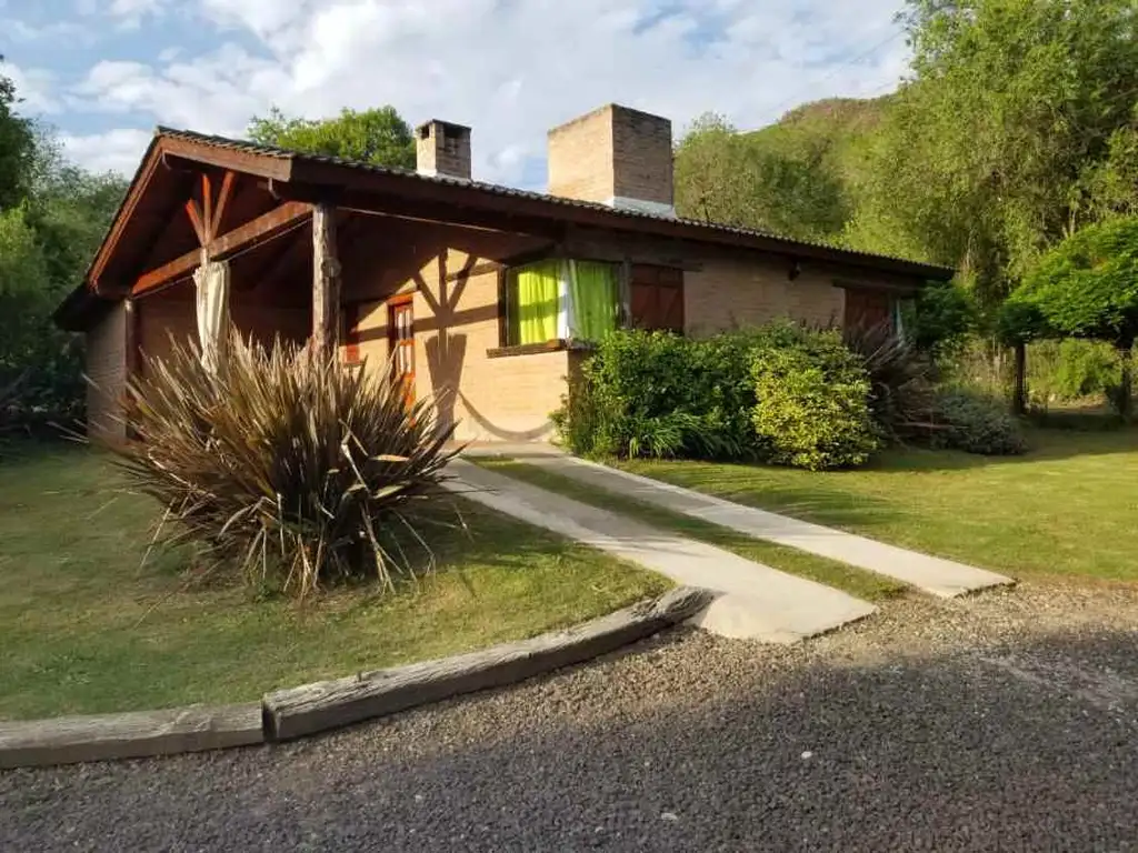 Complejo de cabañas en venta en Santa Rosa de Calamuchita